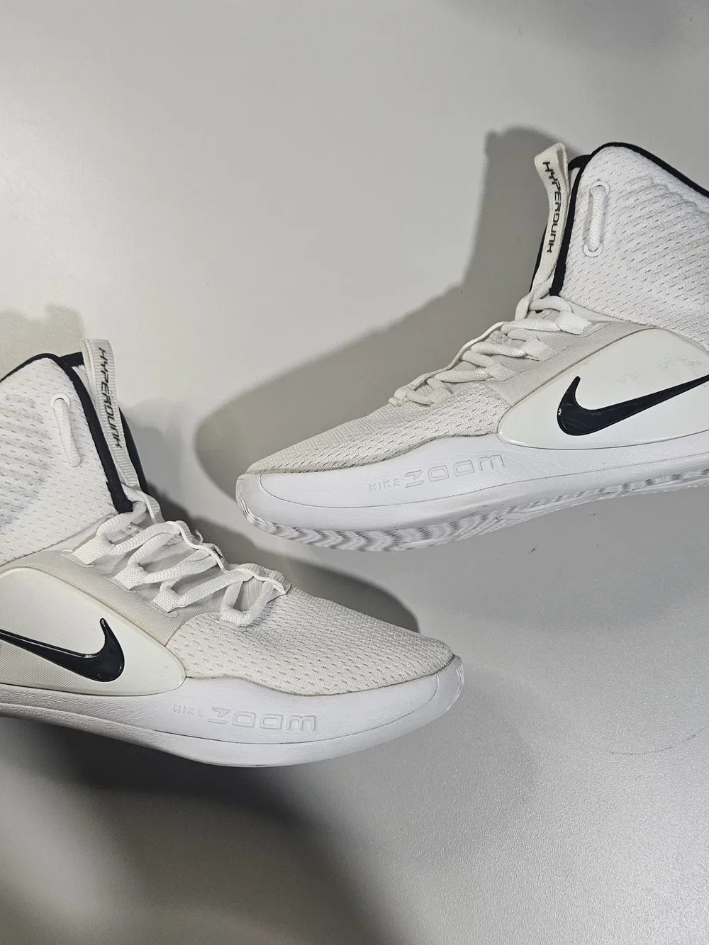 Nike  Zom Hyperdunk X TB AR0467-100 White Black Basketball Shoes Size 6
